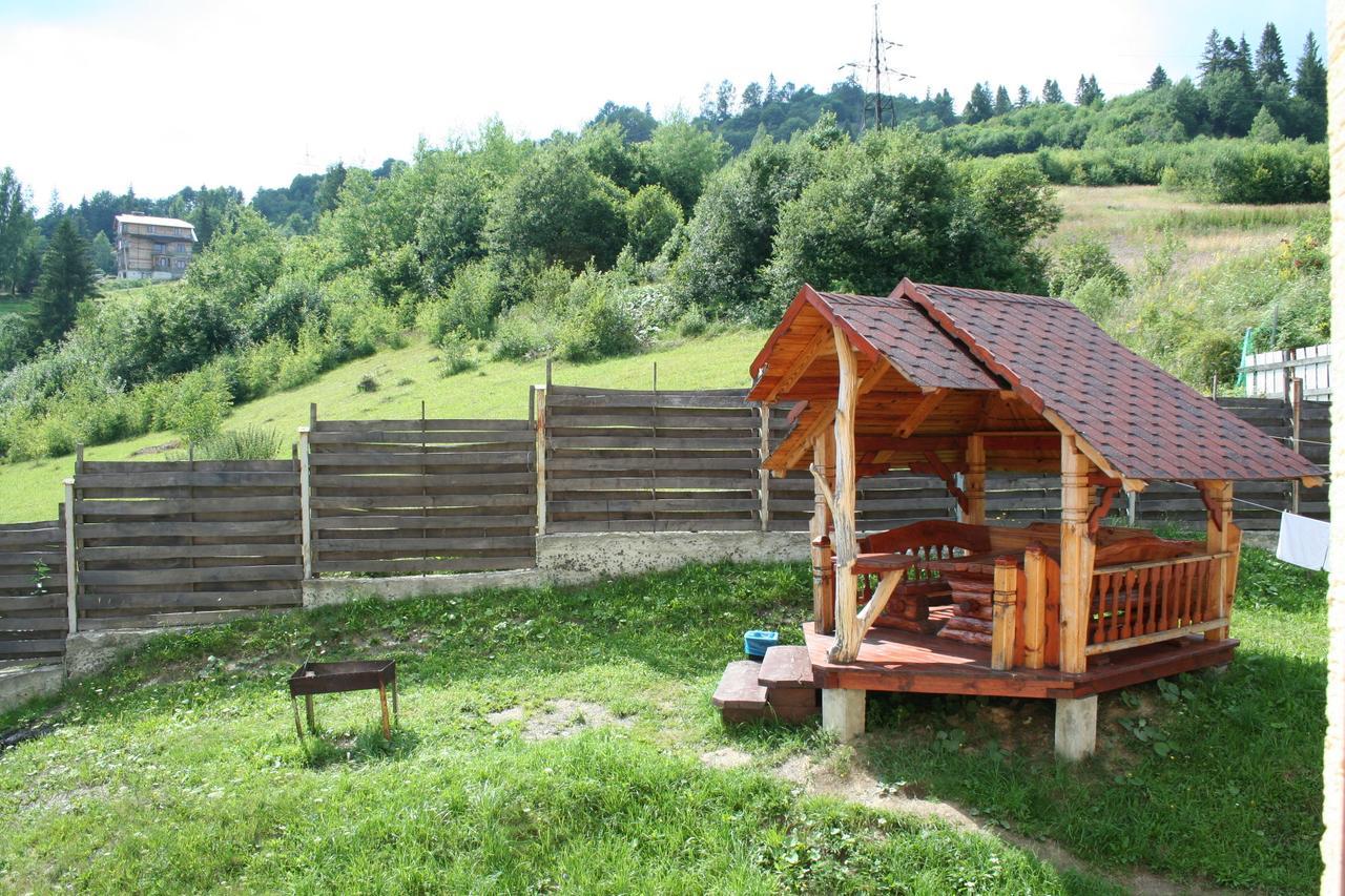 Chagari Hotel Slavske Buitenkant foto